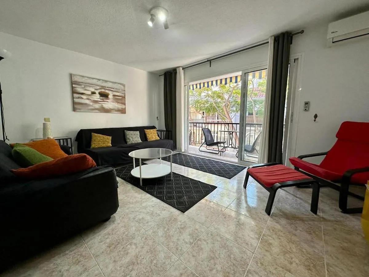 Charming 3-Bed Apartment In Fuengirola